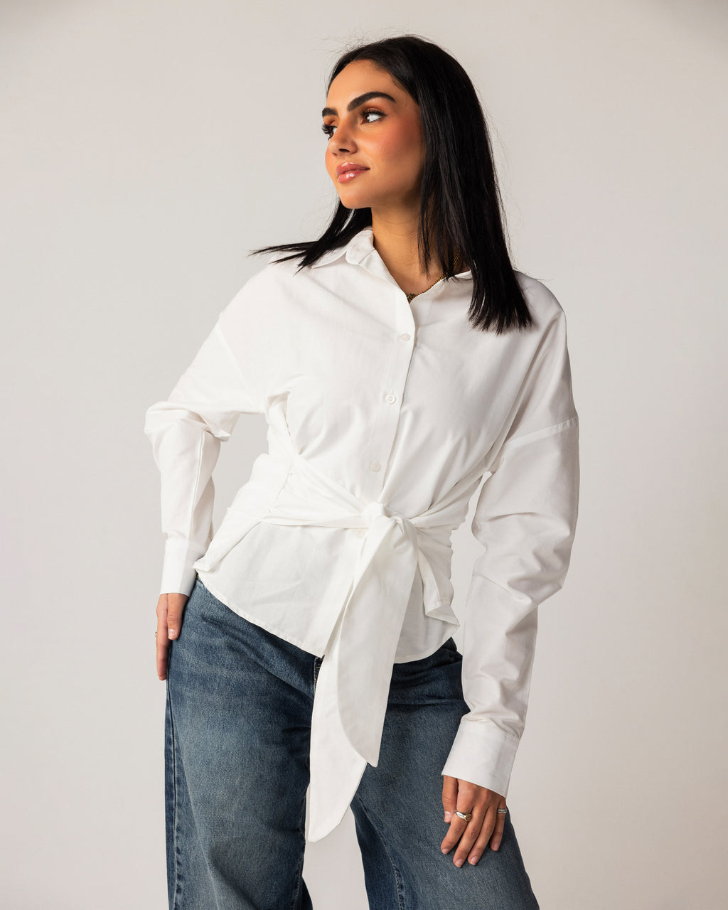 Casual shirt with a drawstring at the waist