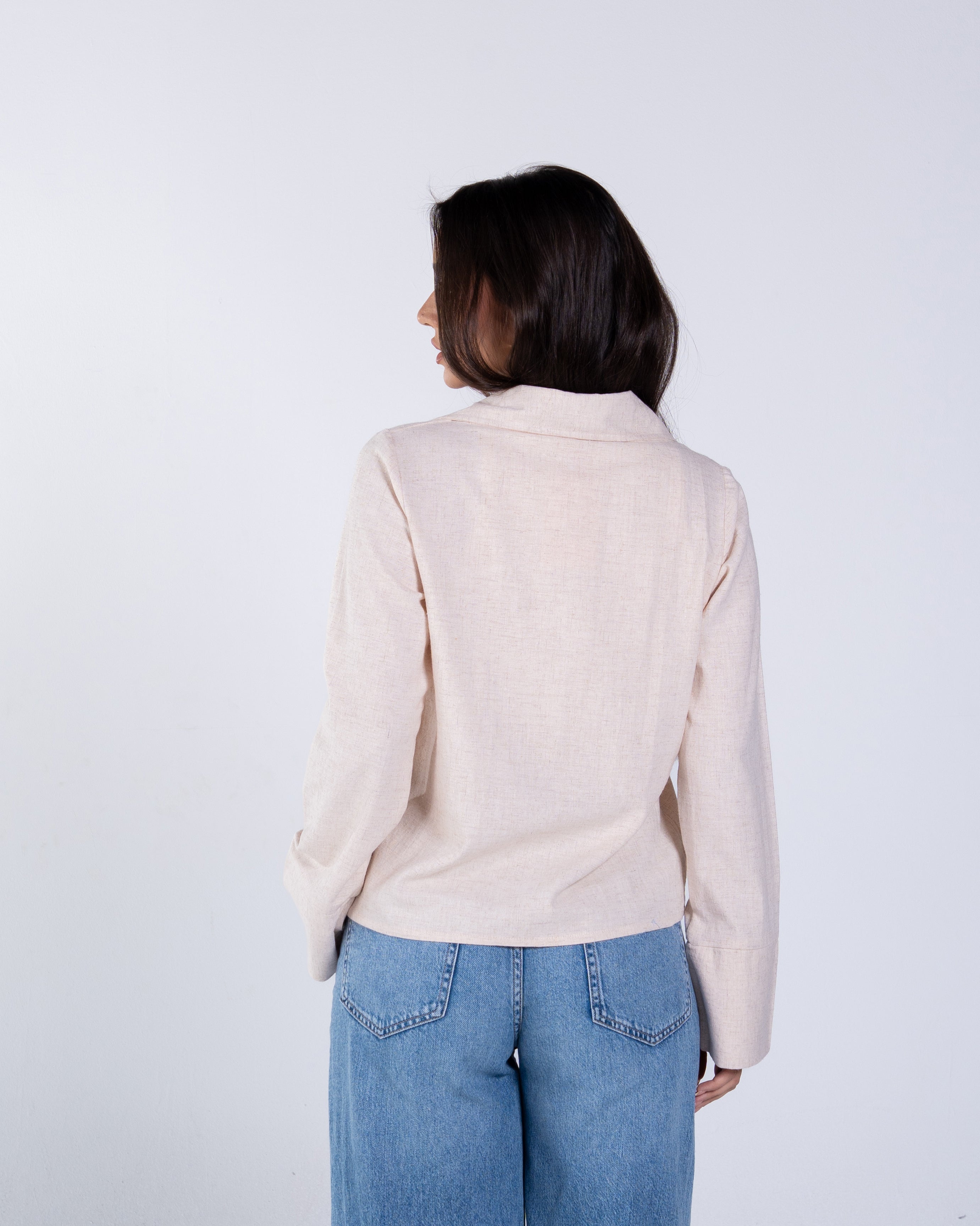 Linen blouse with tie