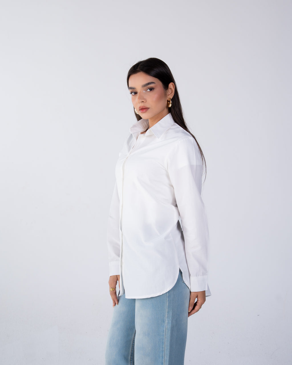 Shirt with back tie