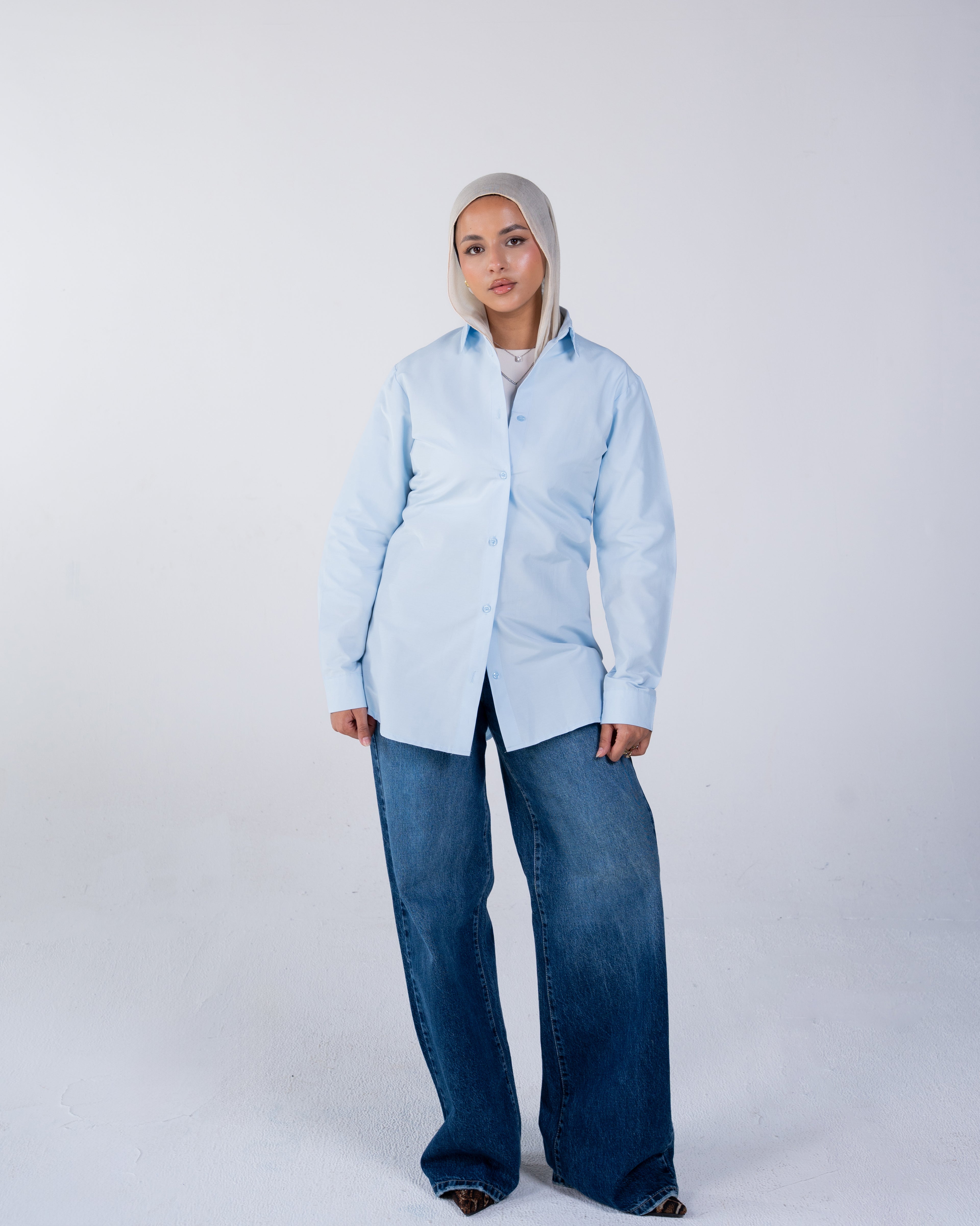 Shirt with back tie
