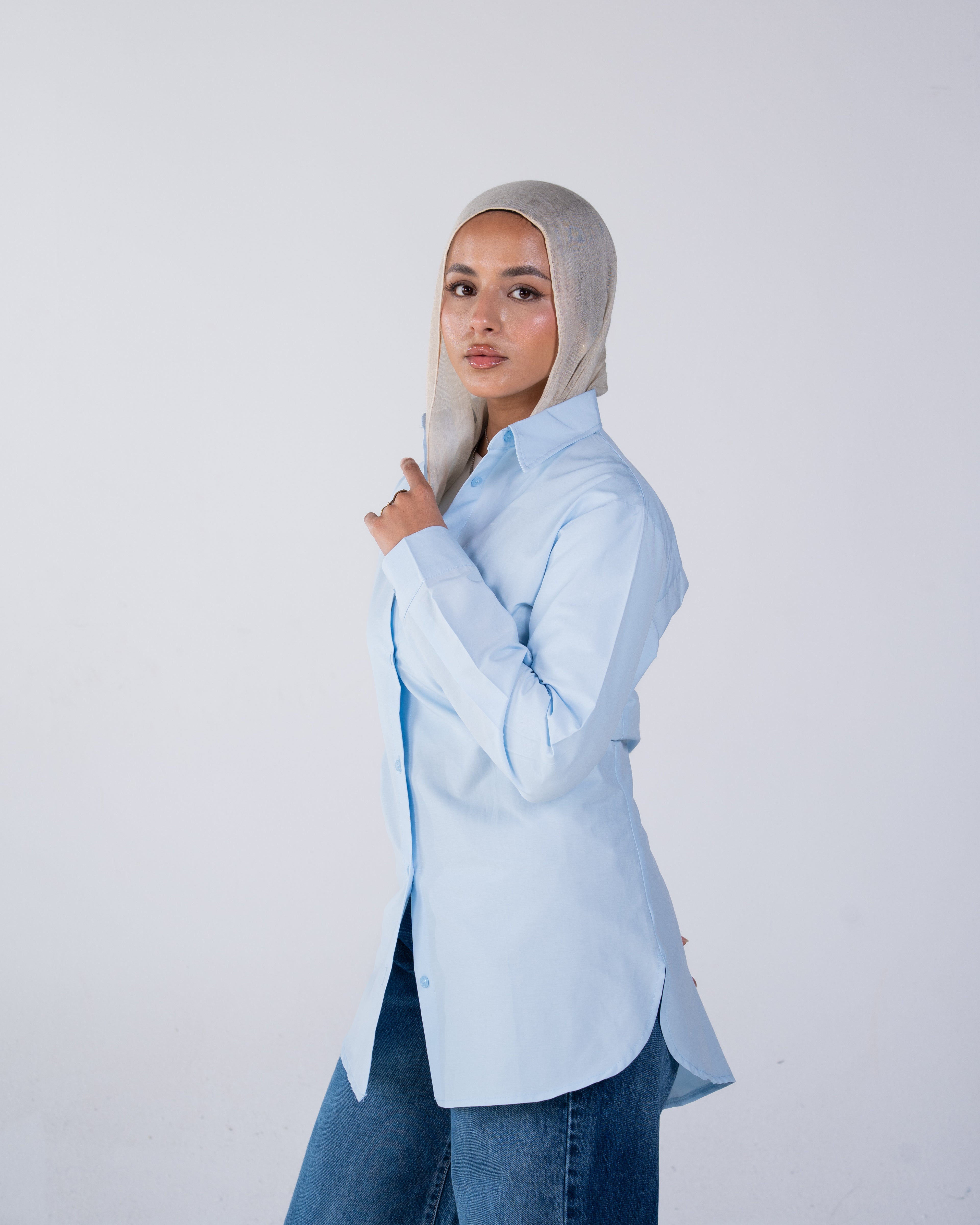 Shirt with back tie
