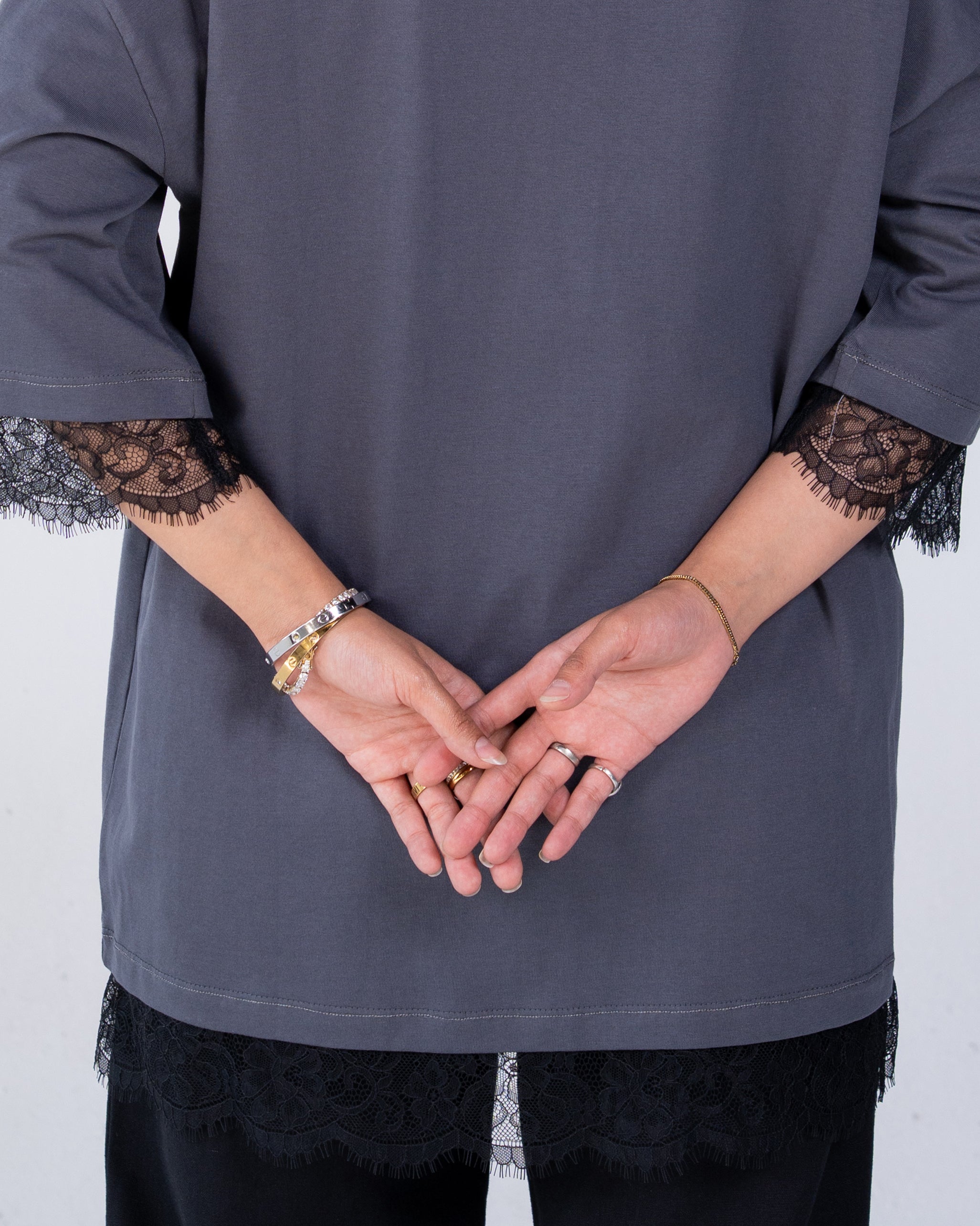 Oversized T-shirt with lace