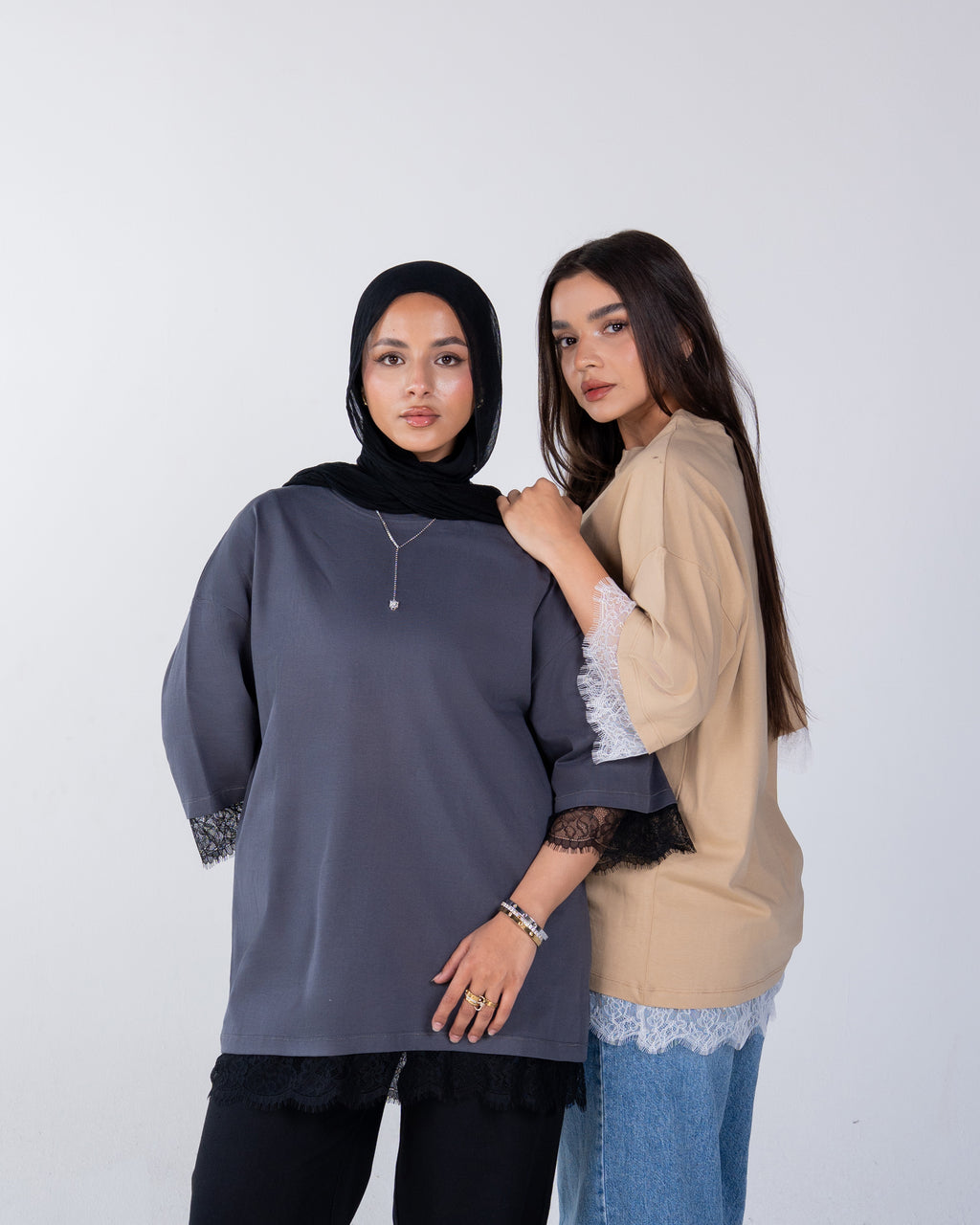 Oversized T-shirt with lace